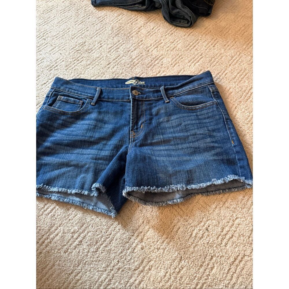 Old Navy The Diva Denim Cut-Off Jean Shorts Size 10